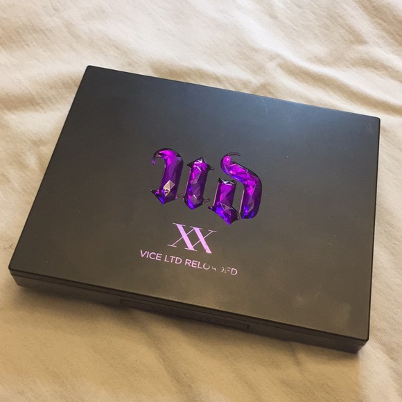 Urban Decay XX Vice Ltd Reloaded Eyeshadow - Picture 2 of 4